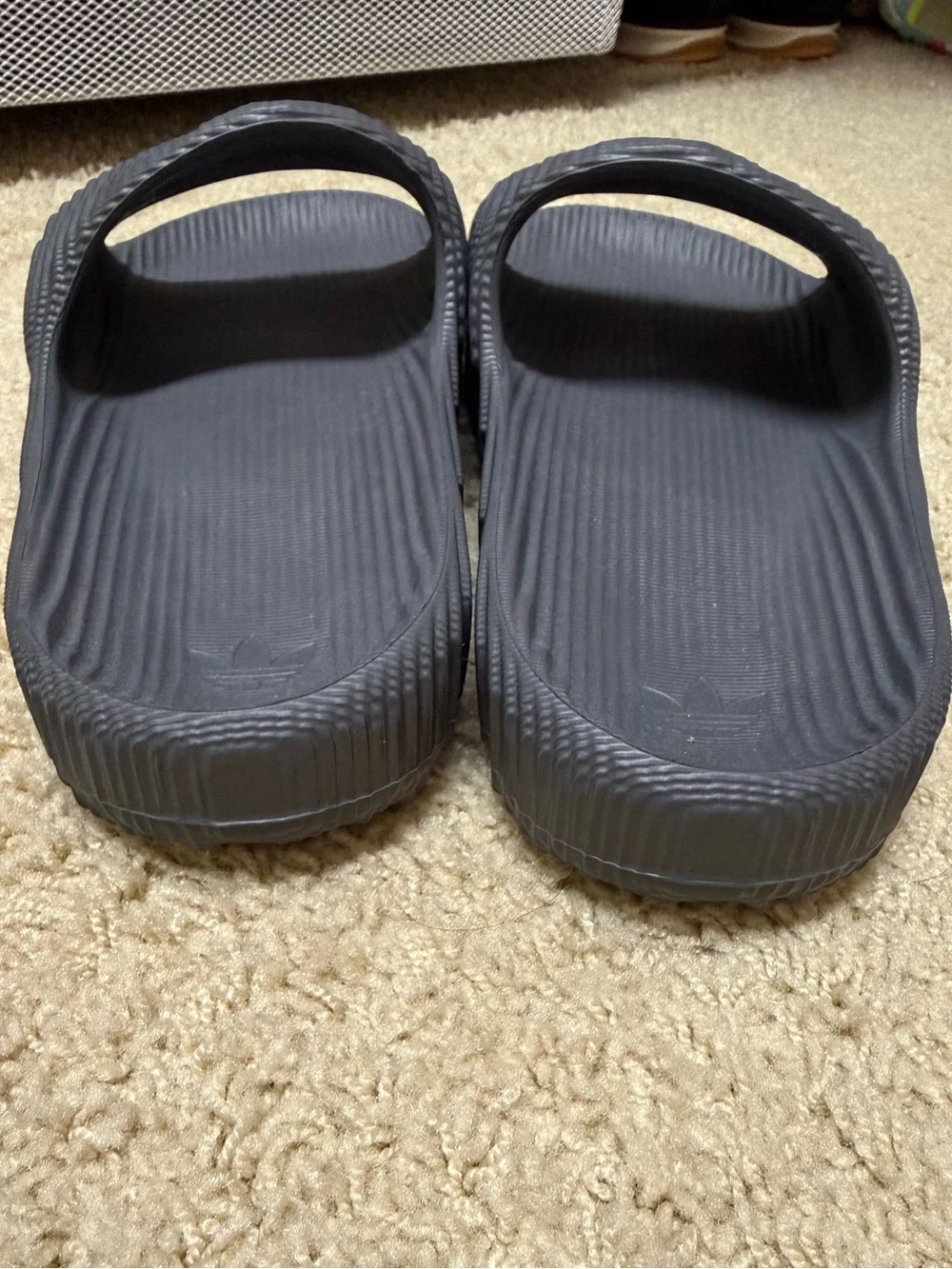 Men’s Adidas Slide Sandals-size 8